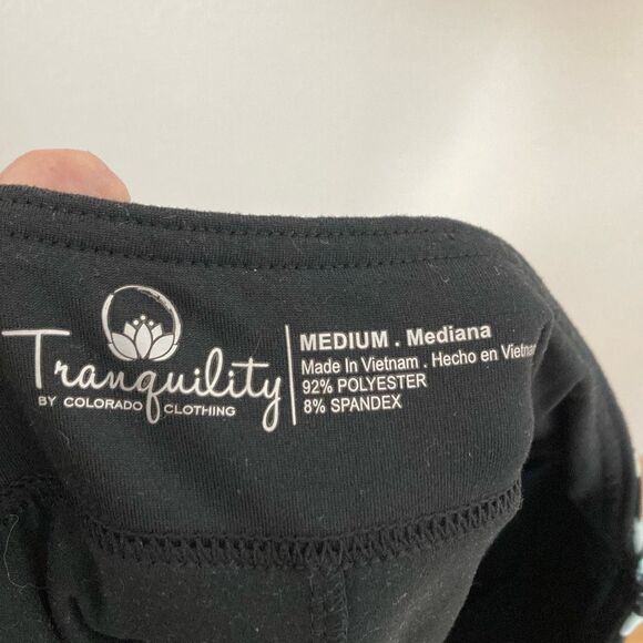 Tranquility Athletic Skirt with Shorts Size Medium (L12) - Picture 6 of 8